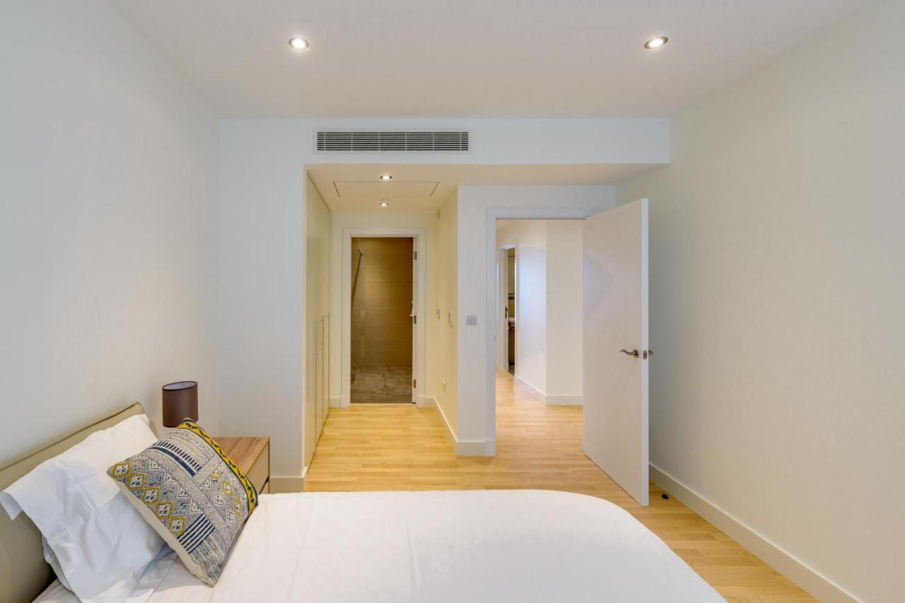 Luxury Modern Apartment With Exceptional Views! Hosted By Sweetstay غيبرالتار المظهر الخارجي الصورة