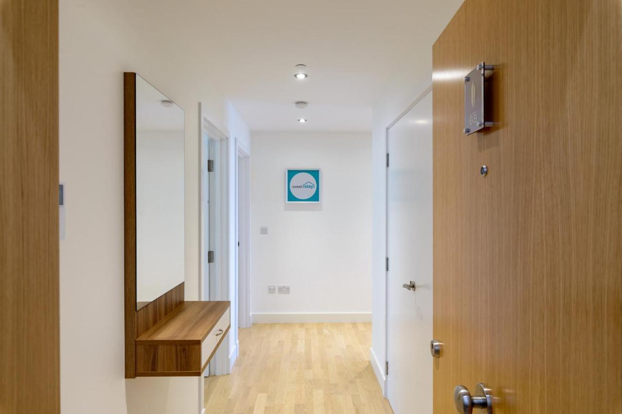 Luxury Modern Apartment With Exceptional Views! Hosted By Sweetstay غيبرالتار المظهر الخارجي الصورة