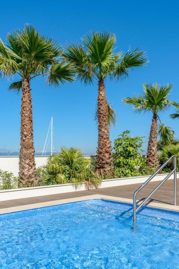 Luxury Modern Apartment With Exceptional Views! Hosted By Sweetstay غيبرالتار المظهر الخارجي الصورة
