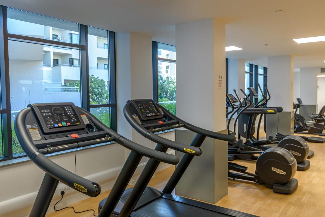 Luxury Modern Apartment With Exceptional Views! Hosted By Sweetstay غيبرالتار المظهر الخارجي الصورة