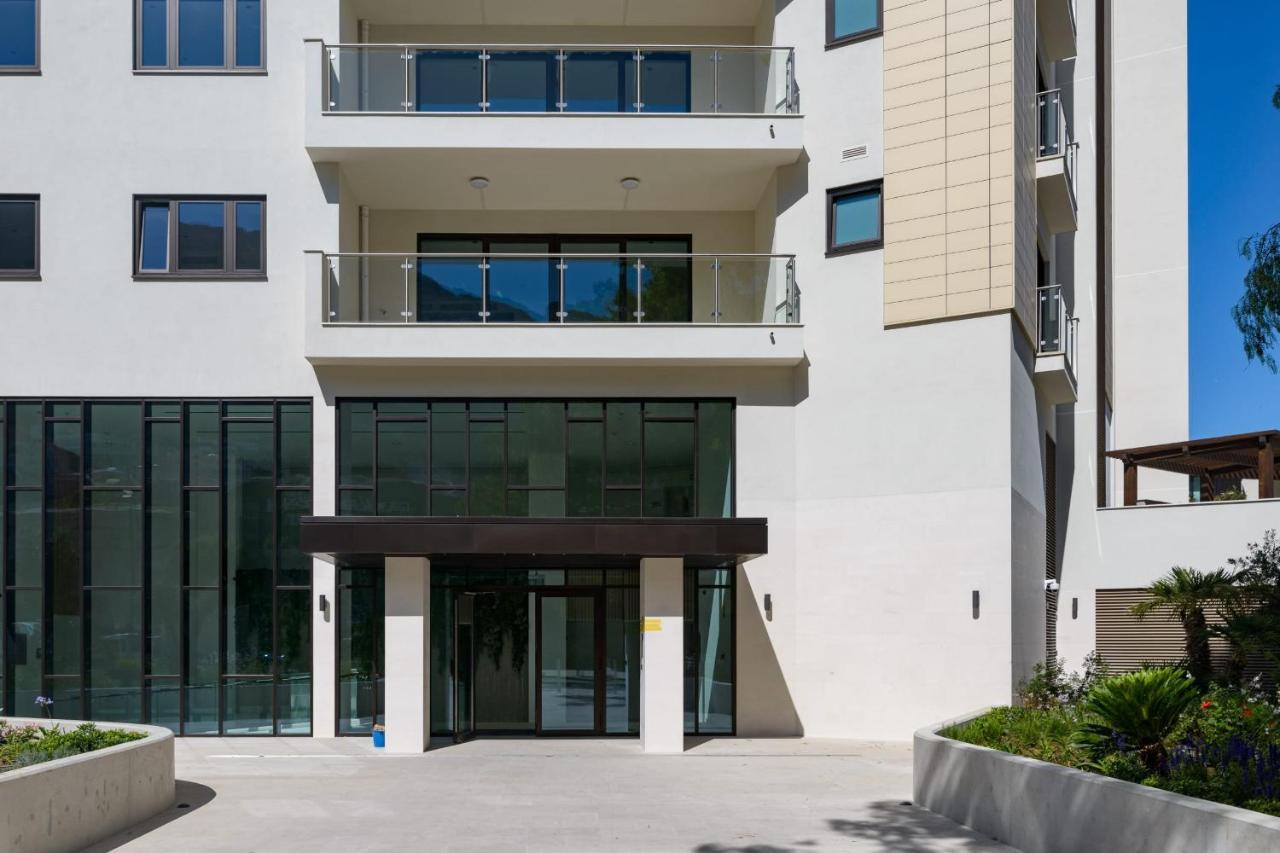 Luxury Modern Apartment With Exceptional Views! Hosted By Sweetstay غيبرالتار المظهر الخارجي الصورة