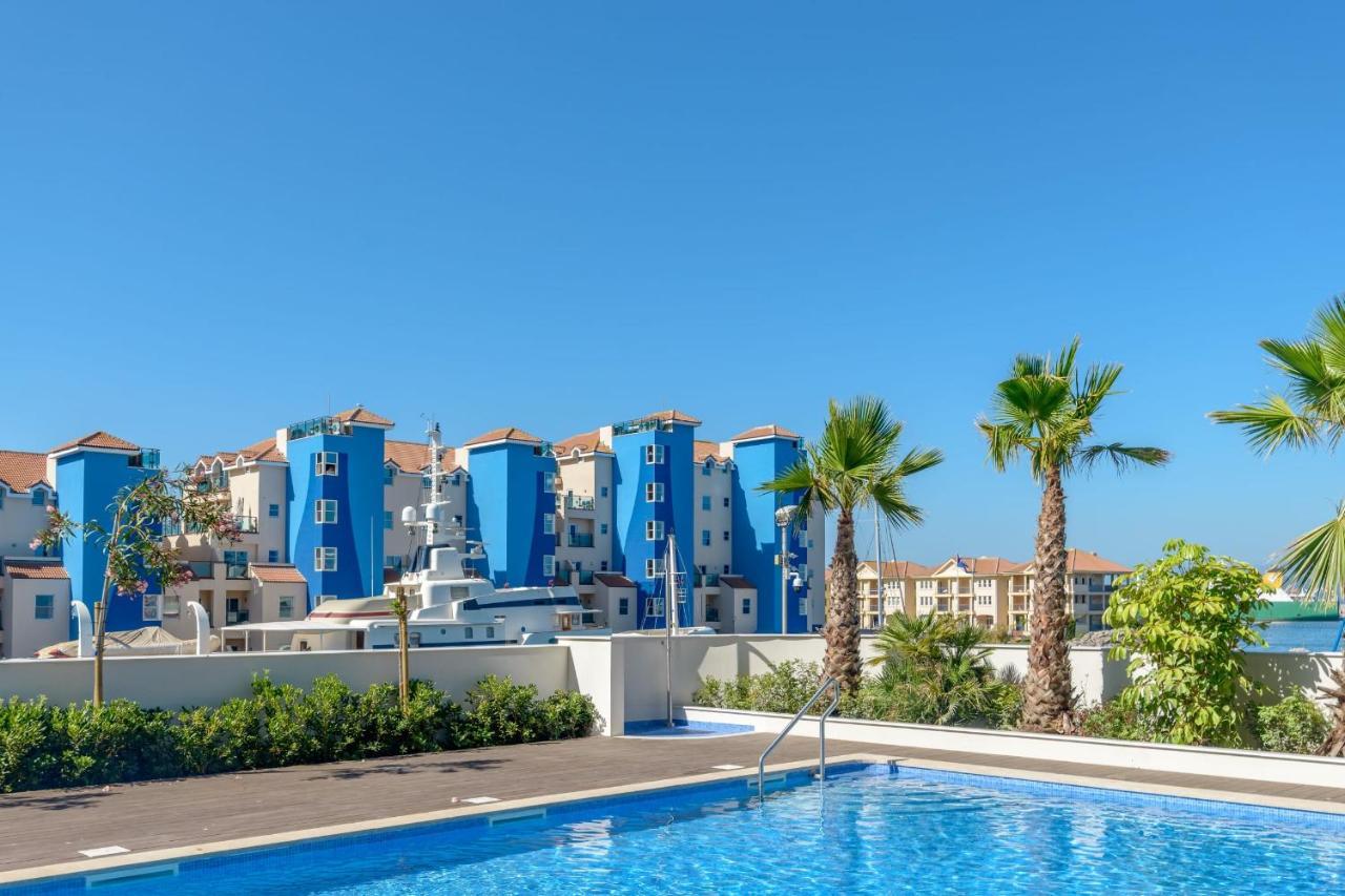 Luxury Modern Apartment With Exceptional Views! Hosted By Sweetstay غيبرالتار المظهر الخارجي الصورة