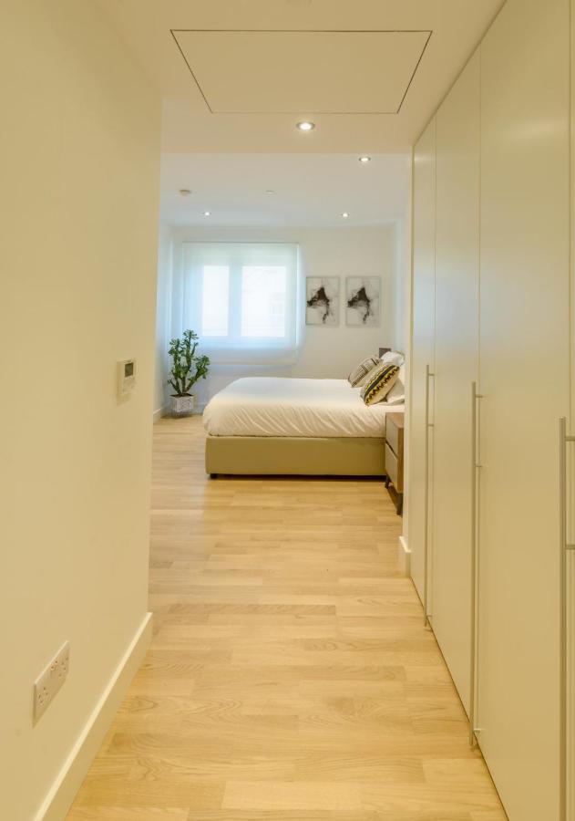 Luxury Modern Apartment With Exceptional Views! Hosted By Sweetstay غيبرالتار المظهر الخارجي الصورة